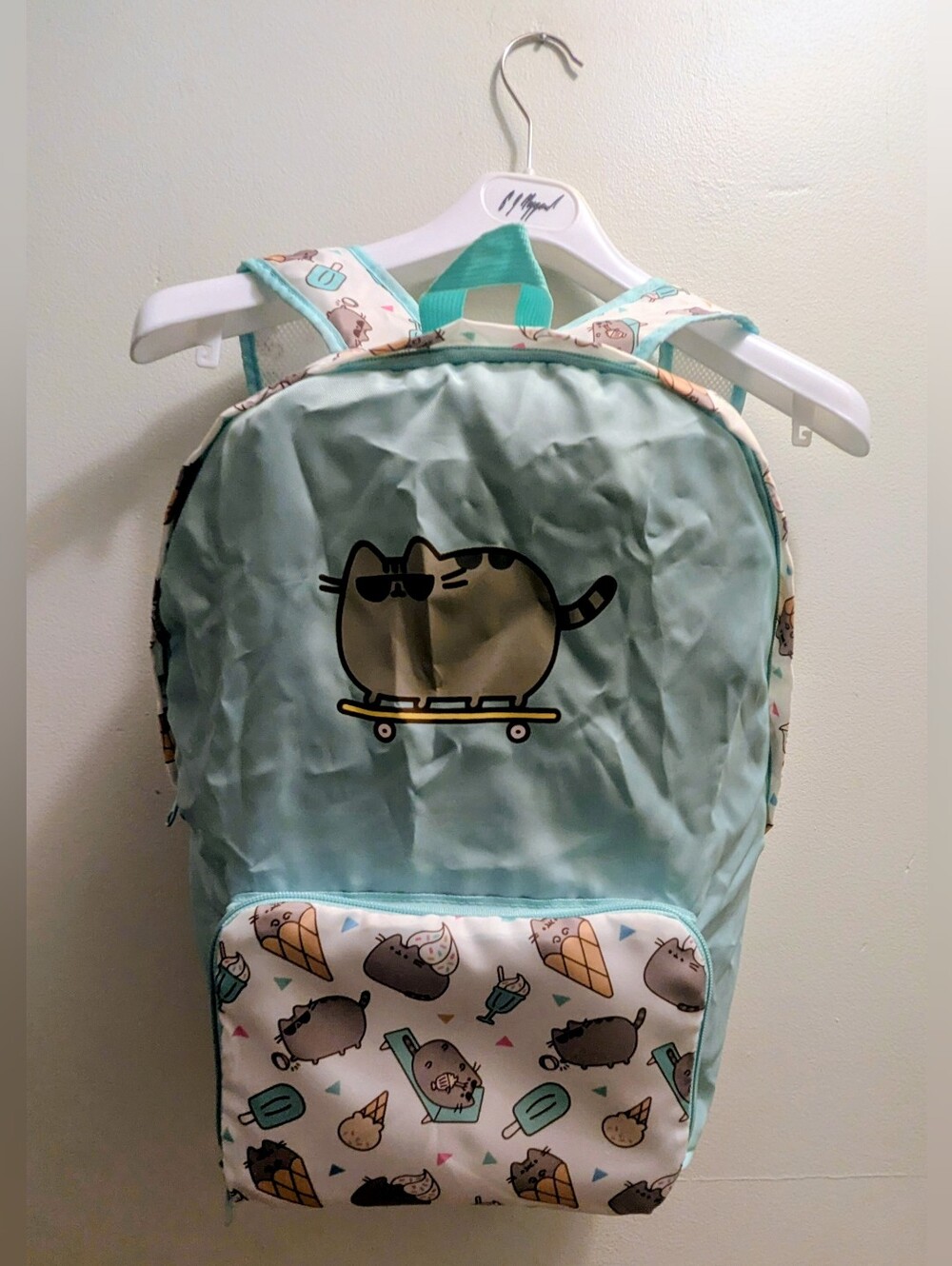 NWT, Pusheen Exclusive Fold Up Packable Zippered Backpack Bag. Holds up to 20lbs